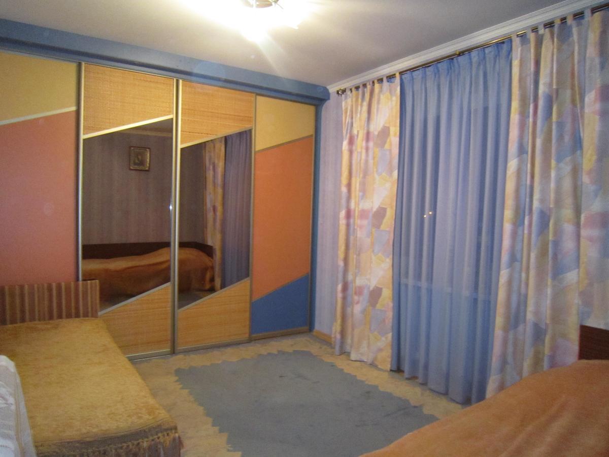Apartment On Sovetskoy Konstitutsii 15 Brest Ngoại thất bức ảnh